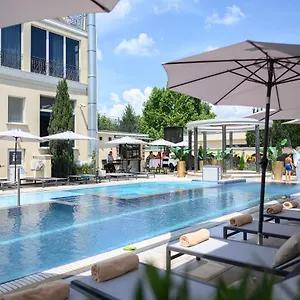 hotellátogatás